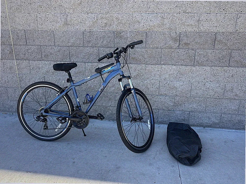 Schwinn Hybrid Bike With GPS Tracking And Extras
